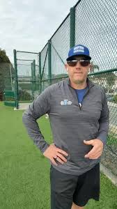 3 part series repeated X5 this AM 🔸Kneeling hip rotation