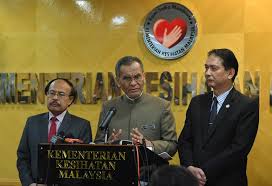 Kementerian kesehatan berada di bawah dan bertanggung jawab kepada presiden. Tak Galak Tapi Tak Sekat Metrotv