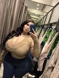 Mia Saaoud - Free pics, galleries & more at Babepedia