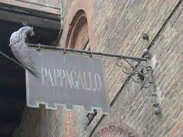 Pappagallo Antica Insegna Di Un Ristorante Di Bologna Italia Bologna Italia Pappagalli