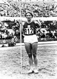 Září 1922) uložili zástupci olympijského výboru ostatky světové. Dana Zatopkova Profil Osobnosti