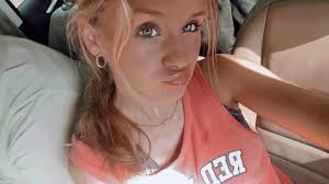 who's trying to eat it as a friend? 😌🫶🏻