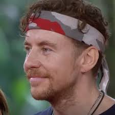 Tributes pour in as Britain mourns 'national treasure' Cilla Black