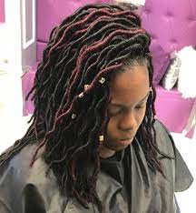 Trendy short hairstyles for teenager girls. 20 Cute And Creative Ideas For Short Faux Locs