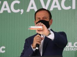 Le tourisme local a repris à bali en deux phases, le 9 juillet 2020 pour les résidents de l'île et le 31 juillet 2020 pour les touristes nationaux. Vacina Covid Doria Incorpora Joao Vacinador E Memes Viralizaram