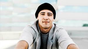 8 Qualities Of Universally Good Guys | YourTango