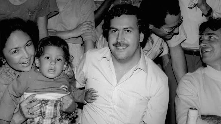 Cuál es la nueva serie sobre los hijos de Pablo Escobar que estarían filmando en Medellín - Infobae
