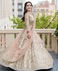 Amazing desain baju india modern 71 tentang inspirasi motif desain saree terbaru apps bei google play melihat ragam busana tadisional dari seluruh dunia fashion fashion koleksi design baju india pure chiffon salwar model baju sari india modern berita fashionista indian village busana mulim modern dipadukan dengan desain. 17 Inspirasi Gaun Pengantin A La Bollywood Untuk Pernikahanmu Nanti Siapa Tahu Jadi Secantik Kajol