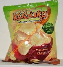 Berdasarkan definisi keripik tersebut, keripik singkong bisa disebut sebagai panganan yang terbuat dari singkong yang diiris tipis. Kusuka Keripik Singkong Jagung America 180g