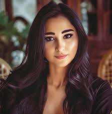 Ramona Leopold's Instagram, Twitter & Facebook