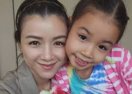 陳豪陳茵媺全家合照7歲細女愈大愈靚變餅印母女｜即時新聞｜繽FUN星網｜on.cc東網