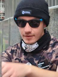 Rónán Bass (@RonanBass)