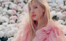 Rosen, blackpink jennie, koreanische schauspielerinnen, jungkook lustig, rosa haare,. Blackpink S Rose Extends Her Record As The Most Followed Korean Soloist On Tiktok Allkpop