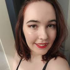 Mary Strunk's Instagram, Twitter & Facebook