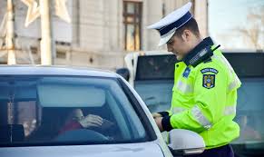 De asemenea, persoanele cu domiciliul în românia, care conduc pe drumurile publice un vehicul înmatriculat în alt stat, vor avea obligaţia de a prezenta, la cererea poliţistului rutier, pe lângă documentul de identitate sau, după caz, permisul de conducere, documentul de înmatriculare ori de. ModificÄri La Codul Rutier Ce Decizie Pot Lua De Acum Èoferii Ora De Sibiu