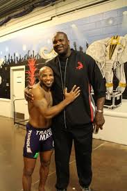 Derrick lewis achieved one of the most significant moments of his career saturday when he beat curtis blaydes in the ufc fight night 185 headliner. Shaq Makes Everyone Look Small Including Derek Lewis Brock Yoel Fabricio Overeem Sherdog Forums Ufc Mma Boxing Discussion