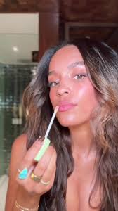 5 min dinner look with @Pixi Beauty @Modeliste Magazine #modearoundthe...