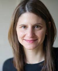 Elaine Bennett's Instagram, Twitter & Facebook