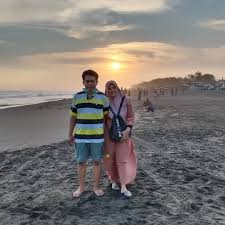 Pantai jatimalang purworejo sumber : Rita Oktaviani Sore Qta Pantai Jatimalang Facebook