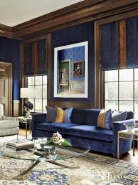 This living room from house.of.fox is a great example of how blue can look both classic and traditional, but also trendy and modern. Den In Dark Cobalt Blue Den Decorating Details Inspiration Darkwalls Dark Moody Wohnzimmer Braun Blaue Wohnzimmer Beige Wohnzimmer