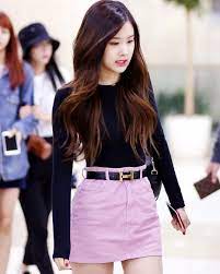 Rosé styled it with a pair of distressed leather sneakers from rhu d e and totally rocked that dress in casual style. Blackpink Rose Style Blackpink Fashion Kpop Fashion Kpop Outfits