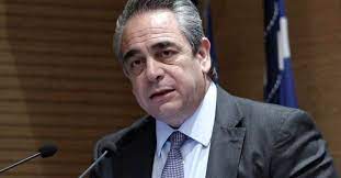 Σε τεντωμένο σχοινί οι σχέσεις με τους συνεργάτες του στο «έλα χαμογέλα» Ympwgrobx4jx6m