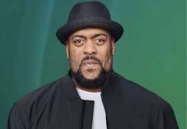 Jonny Diaz Scores Top Twenty Single With “Breathe”