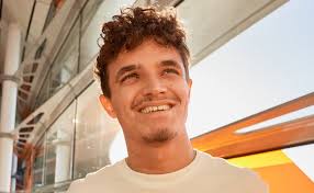 Fórmula 1: torcida empurra Norris para liderar 1º treino livre do GP da  Inglaterra