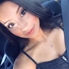 Lisa Baeza's Instagram, Twitter & Facebook