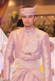 King abdullah took over the throne after his late father, king hussein passed. Princess Of Brunei Luxurious Wedding Of The Future Sultan Of Brunei