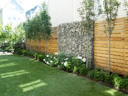 35 Best Privacy Wall Ideas For A Deck Patio And Backyard Mit Bildern Sichtschutzzaun Garten Garten Garten Landschaftsbau