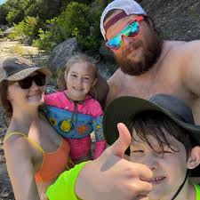 How to get a quote for repairing an incorrectly installed wood fence in  Kennedale?