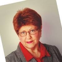 Linda Kluever's Instagram, Twitter & Facebook