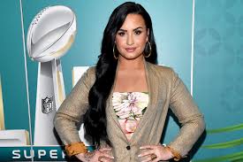 Sexually fluid people really get a kick out of witnessing someone else struggle over what their sexuality really is. Demi Lovato Recalls Coming Out As Sexually Fluid To Her Parents