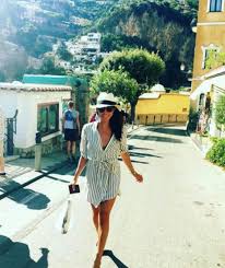 Meghan markle and prince harry have now spent a couple of months away from the royal family, after cutting ties with royal life at the end of march. Meghan Markle Instagram Photos Of Meghan And Kate Before They Were Royals Livingly