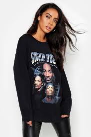 Snoop Dog Long Sleeve Oversized Licence T Shirt Boohoo Oversized Long Sleeve Shirt Long Sleeve Shirt Outfits Long Sleeve Outfits From trending slogans to customized prints, wear your heart on your sleeves, er, shirt by adding spunk to your monotone outfit. snoop dog long sleeve oversized licence