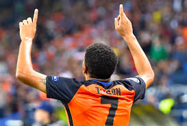 Taison barcellos freda, known as taison, is a brazilian footballer who plays as a midfielder for campeonato brasileiro série a club internac. Taison Fuming With Shakhtar Congratulations On Ending My Dream