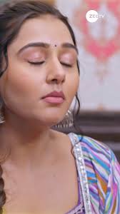 Kya Agastya saabit kar paayega khud ko, ki wo hi deserve karta hai Guddan  ko? #MaaGuddanNeSunayaAgastyaKoKathorSach #GuddanTumseNaHoPayega  #ZeeOnTheGo Dekho Kahin Bhi Kabhi Bhi Zee5 App Par:  https://bit.ly/ZeeTvAnytimeAnywhere "