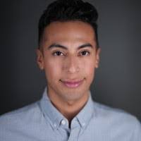 Dennis Erazo's Instagram, Twitter & Facebook