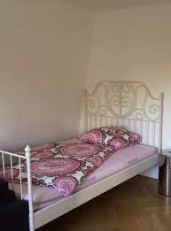 Ikea leirvik bettgestell weiß das leichte und luftige design in verbindung mit dem robusten metall bettrahmen bleibt viele. Ikea Bett Leirvik In 81737 Munchen Fur 80 00 Zum Verkauf Shpock De