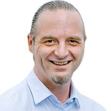 Altium CEO And Leadership: Executives and Demographics