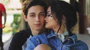 Suzanna Freitas se declara ao namorado, Gabriel