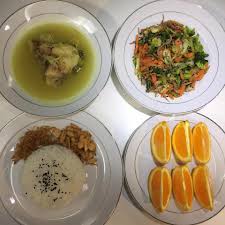 Biasanya , makanan dalam pantang selepas bersalin normal atau melalui caesar adalah seperti ikan selar , ikan merah , ikan tenggiri , lada hitam , bawang putih , halia , asam jawa jangan risau , puan amanda ibrahim telah berkongsi resepi berpantang yang diambil ketika tempoh berpantang 44 hari. Menu Berpantang Wanita Ini Dikongsi Lebih 14 Ribu Shares Di Fb Sangat Menarik Ini Antaranya