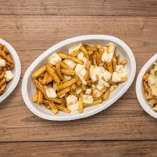 The Only 11 Canadian Foods You Ll Ever Need To Eat Poutine Recipe Canadian Food Canadian Cuisine
