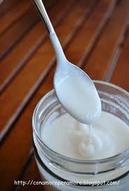 Trovo interessante sapere come possiamo fare gli yogurt fatti in casa e come funziona una yogurtiera (se non ne possiedi ancora una puoi trovare tutti i modelli qui). Come Si Fa Lo Yogurt In Casa Ricetta Still My Id