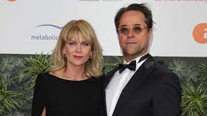 Mit ihr hat er die gemeinsame tochter paulina (geb. Jan Josef Liefers Seine Tochter Paulina Hat Geheiratet Gala De