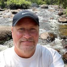 Robert Renfro 📝 (@RobertRenfro)