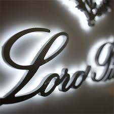 Rampe lumineuse enseigne ou profil led d'éclairage pour : Enseigne Led Enseigne Lumineuse Publicitaire Signaletique Devis Fabrication Enseigne Lumineuse Enseigne Lumineuse Led Lettre Lumineuse Led