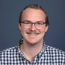 Paul Luckey's Instagram, Twitter & Facebook