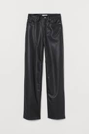 Vêtements, chaussures et accessoires beauté, tout le monde y trouve son compte. Pantalon Noir Femme H M Fr
